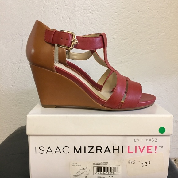 Isaac Mizrahi Wedge Sandals, 6.5M - Picture 2 of 5
